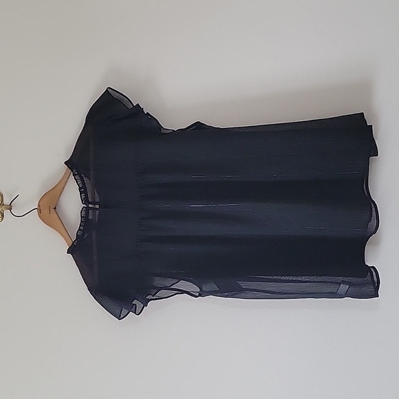 Torrid Black Sheer Short Sleeve Ruffle Neck Blouse Size 2X - Picture 4 of 8